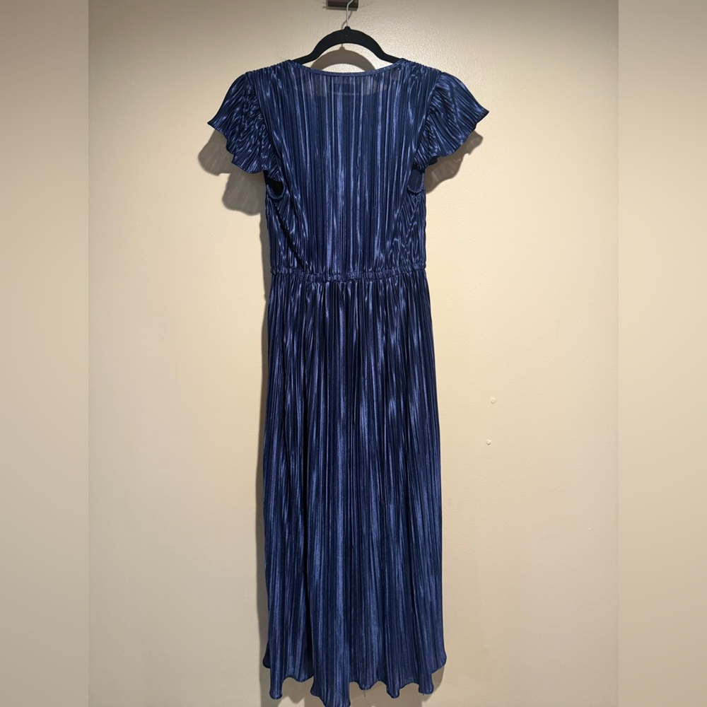 Urban Outfitters Miranda Metallic Navy Pleated Dress - Picture 7 of 8